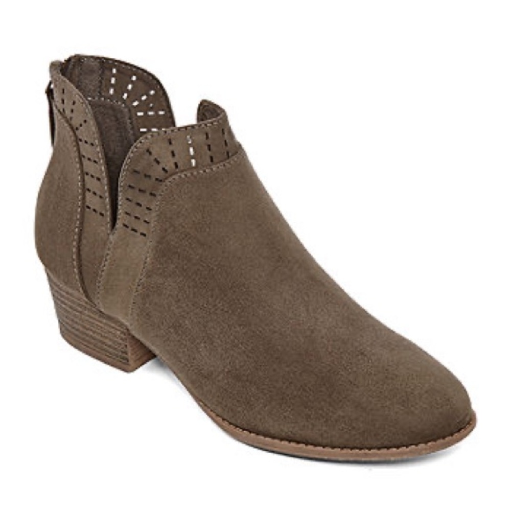 Women’s Suede Booties
